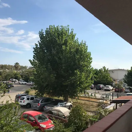 L'angolo Del Civico 75 度假居 *
